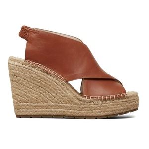 Kenneth Cole Ona Sandals (Like New)